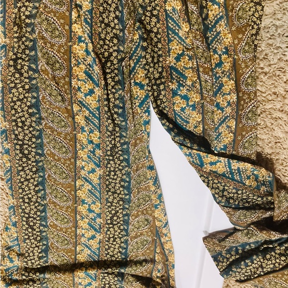 LOTUS BOSS SHINE: Women’s Size Large Highway, East Bell bottom leggings - Picture 2 of 2